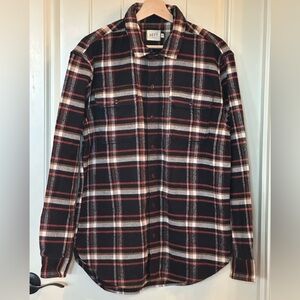 AE77 Premium Men's Black Plaid Cotton Button Down Shirt Size Medium